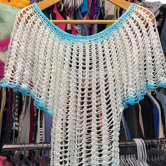 knit top crochet white and blue no tag fits small beach cover up - Picture 3 of 5